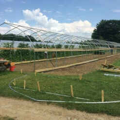 Gothic Tunnel Hoop Bender – 14' -Johnny's Selected Seeds Shop 07300 100 01 peakjig 1