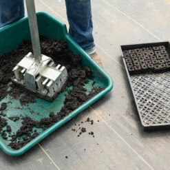 Stand-up 35 Soil Blocker -Johnny's Selected Seeds Shop 07465 02 standup35soilblock